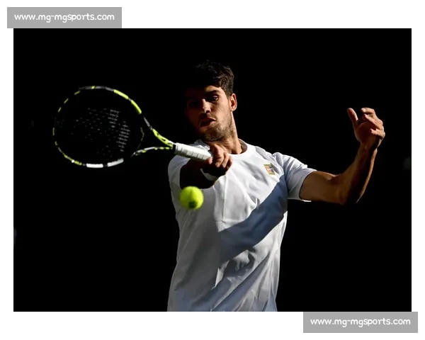 温网 2025 激情开赛：阿尔卡拉斯五盘鏖战开门红，郑钦文补赛成焦点